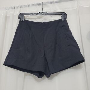 A New Day Black Stretch Midi Shorts Size 2 | 4" Inseam Casual Women's Bottoms